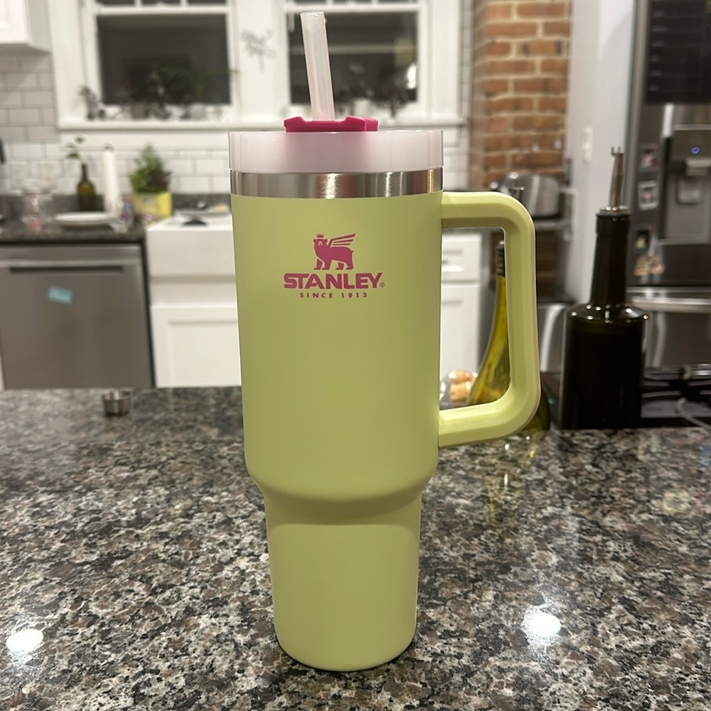 STANLEY Stanley 40oz Adventure Quencher Tumbler (CITRON MIX)